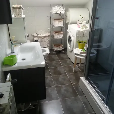 Nata Apart